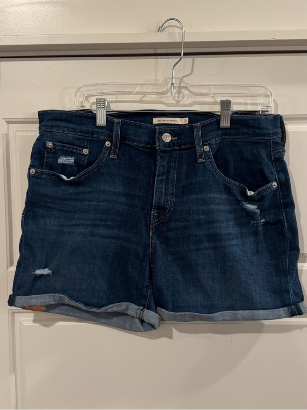 Levi’s Women’s Mid Length‎ Jean Shorts Sz 31 New